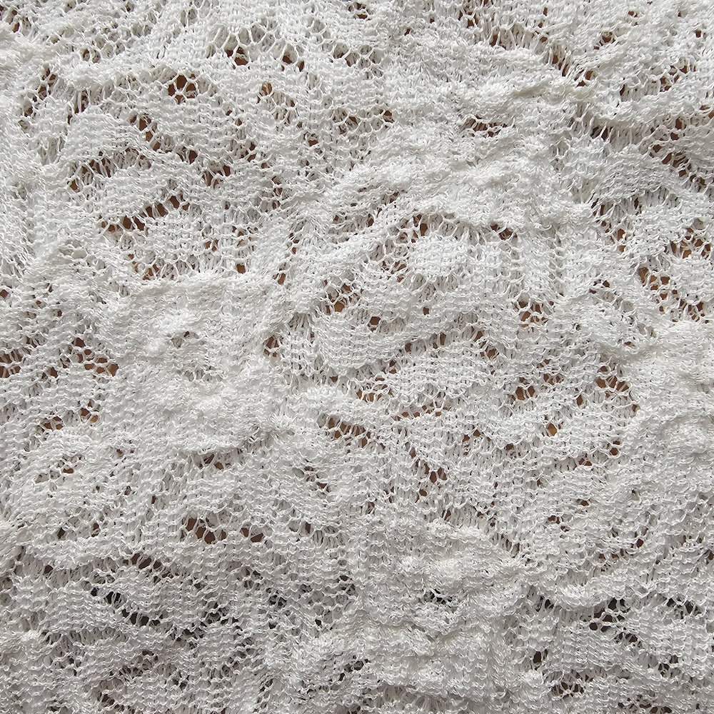 Women's Lace Crop Top in Cream - Picture 7 of 10